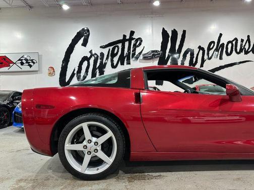 2005 Chevrolet Corvette Base