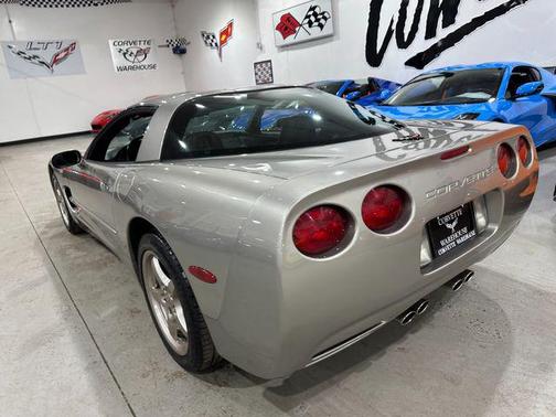 2000 Chevrolet Corvette Base