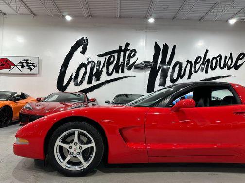 2004 Chevrolet Corvette Base