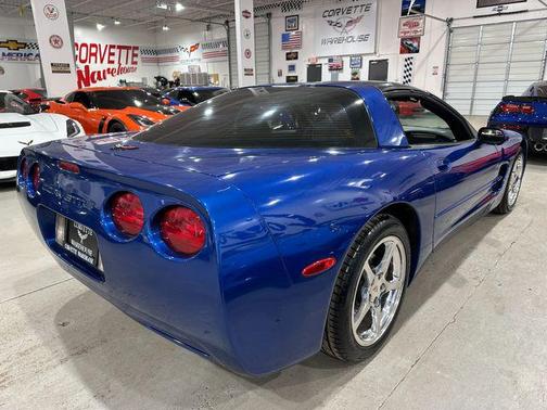 2002 Chevrolet Corvette Base