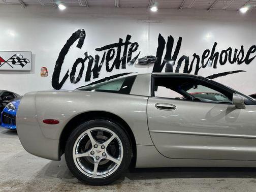 2002 Chevrolet Corvette Base