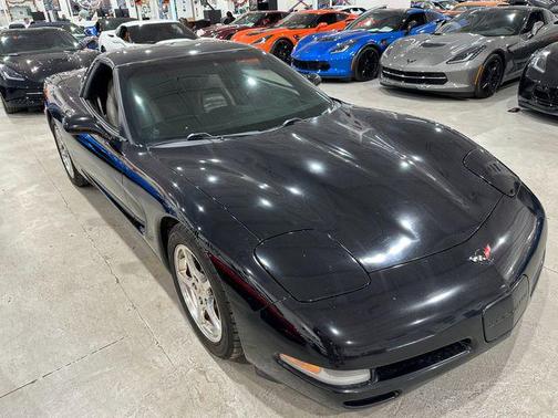 2004 Chevrolet Corvette Base