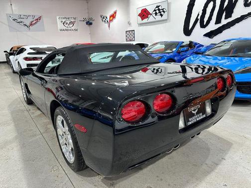 2001 Chevrolet Corvette Base