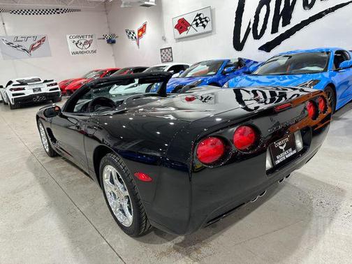 2001 Chevrolet Corvette Base