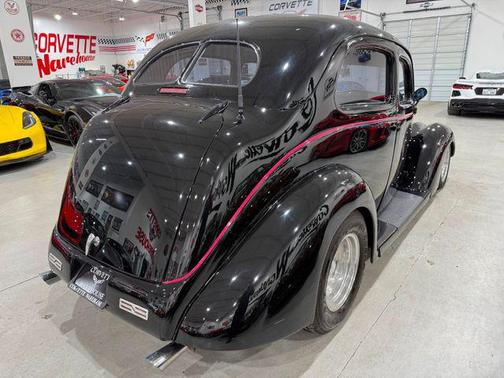 1937 Ford Tudor 350 Chevy, TH350 Auto, Pony 2 Front, All Power!