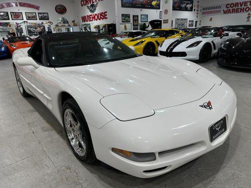 2001 Chevrolet Corvette Base