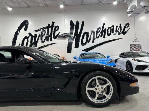2004 Chevrolet Corvette Base