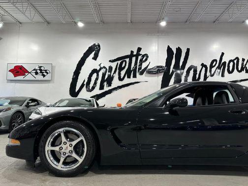 2004 Chevrolet Corvette Base