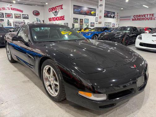 2004 Chevrolet Corvette Base