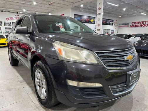 Tungsten Metallic 2013 Chevrolet Traverse LS