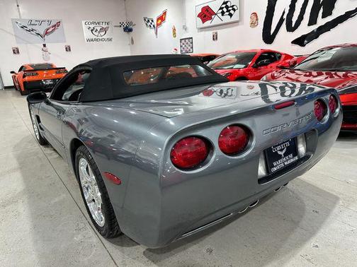 2003 Chevrolet Corvette Base