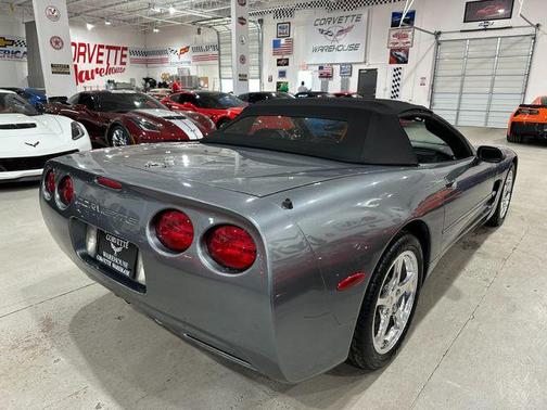 2003 Chevrolet Corvette Base