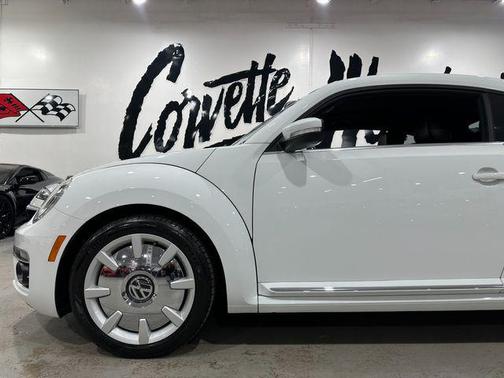 2019 Volkswagen Beetle 2.0T SE