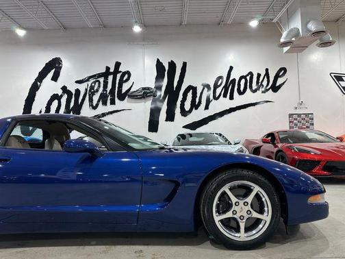 2004 Chevrolet Corvette Base