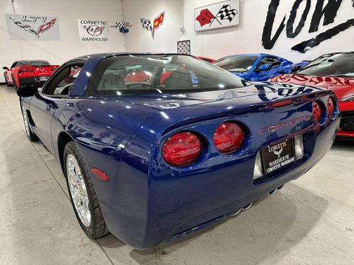 2004 Chevrolet Corvette Base