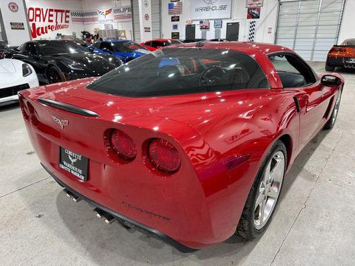 2005 Chevrolet Corvette Base