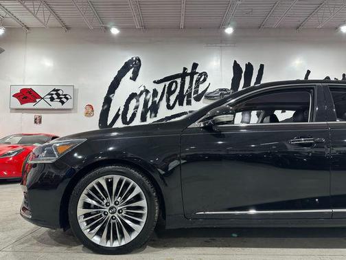 2019 Kia Cadenza Limited