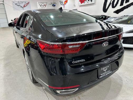 2019 Kia Cadenza Limited