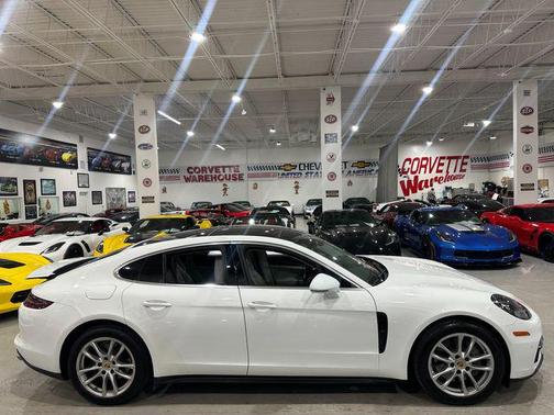 2017 Porsche Panamera 4S
