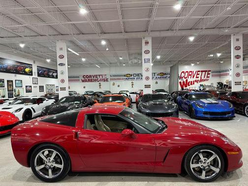 2005 Chevrolet Corvette Base