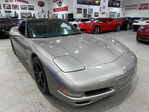 2001 Chevrolet Corvette Base