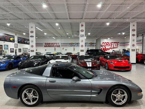 2004 Chevrolet Corvette Base
