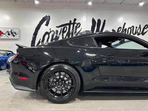 2017 Ford Shelby GT350 Base
