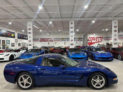 2004 Chevrolet Corvette Base