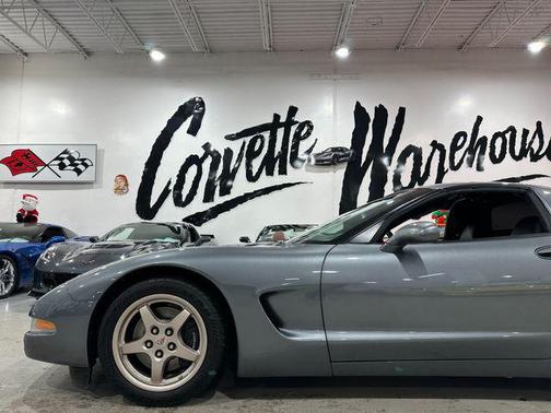 2003 Chevrolet Corvette Base