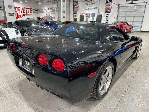 2000 Chevrolet Corvette Base