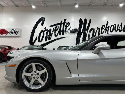 2005 Chevrolet Corvette Base