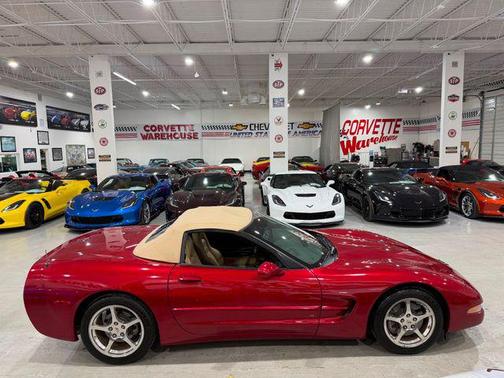 2004 Chevrolet Corvette Base