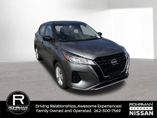 Gun Metallic 2024 Nissan Kicks S