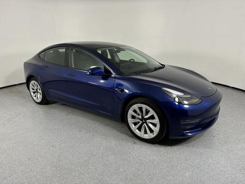 2022 Tesla Model 3 Long Range