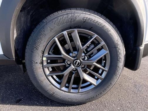 2025 Nissan Rogue S