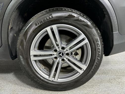 2021 Mercedes-Benz GLC 300 Base 4MATIC