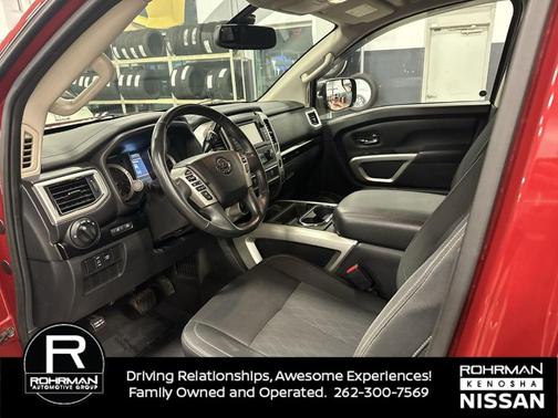 2019 Nissan Titan SV