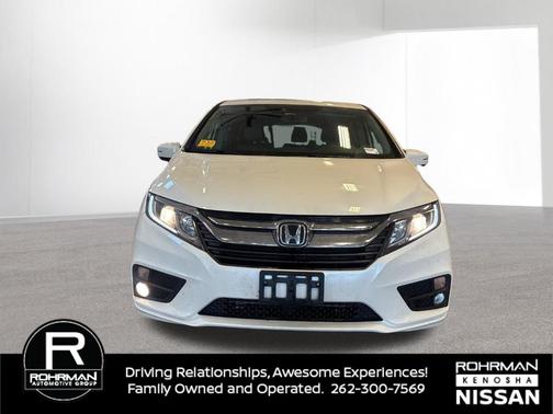 White Diamond Pearl 2018 Honda Odyssey EX-L