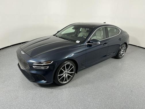 2022 Genesis G70 2.0T