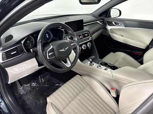 2022 Genesis G70 2.0T