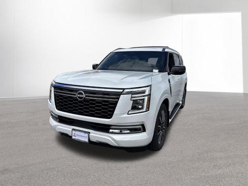 Everest White P 2026 Nissan Armada PLRES