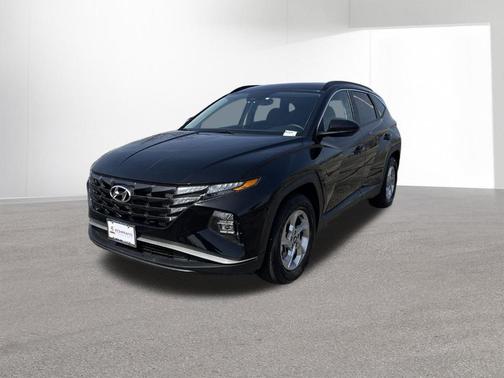 Black Pearl 2024 Hyundai TUCSON SEL