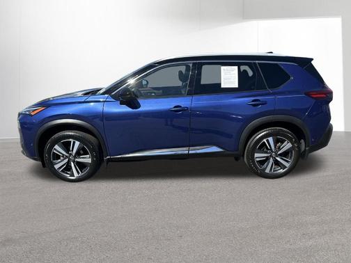 2 Tone Blue / Black 2023 Nissan Rogue SL