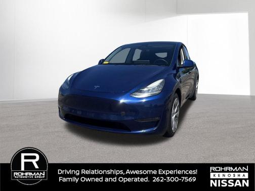 Deep Blue Metallic 2021 Tesla Model Y Long Range