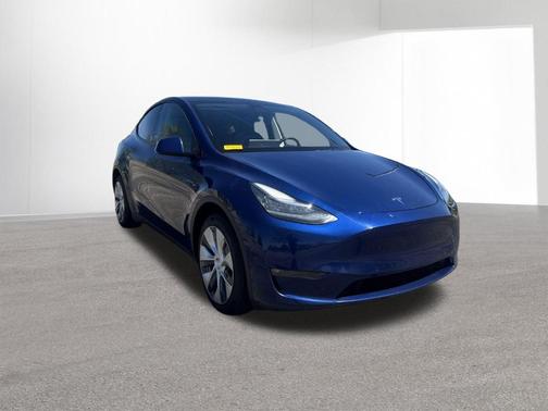 Deep Blue Metallic 2021 Tesla Model Y Long Range