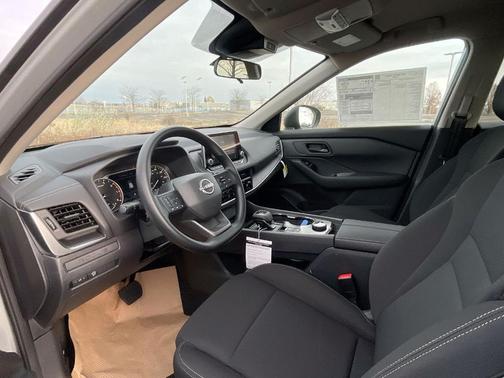 2025 Nissan Rogue S