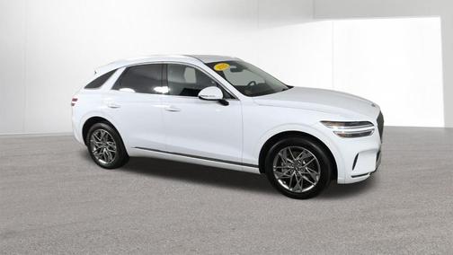 Alta White 2025 Genesis GV70 2.5T