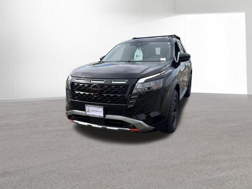 Black 2026 Nissan Pathfinder Rock Creek