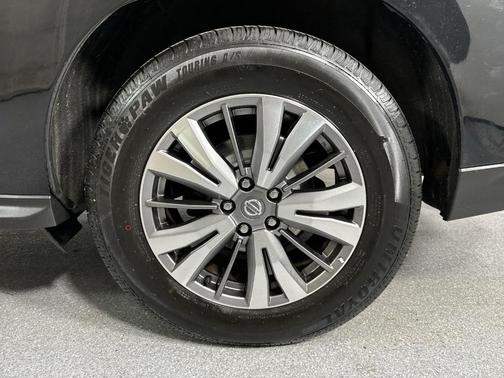 2020 Nissan Pathfinder SL