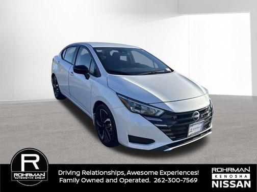 Aspen White 2025 Nissan Versa 1.6 SR